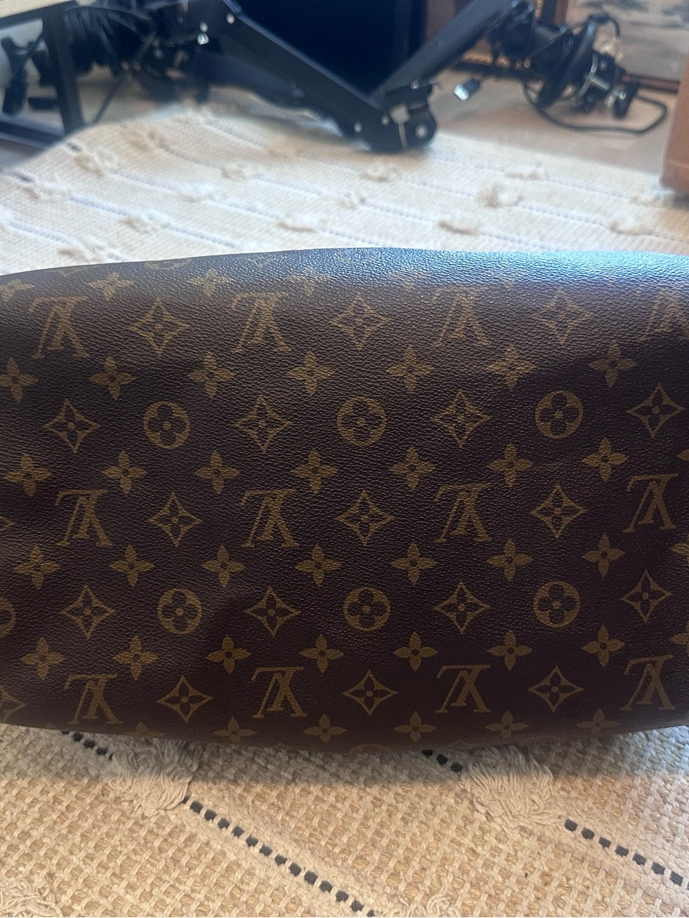 Louis Vuitton Monogram Speedy 35 - Picture 4 of 13